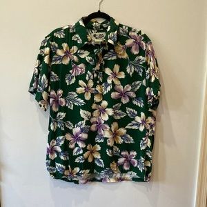 Vintage Hawaiian Shirt Size L Pull Over Half Button